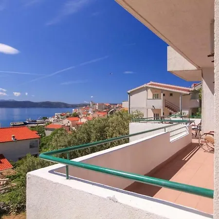 Toni Two Appartement Igrane